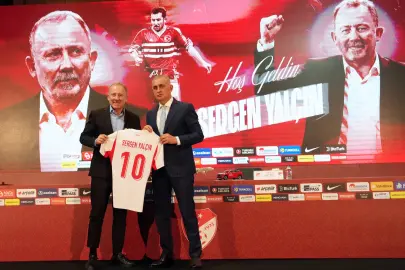 A Milli için 4 yıllığa imza attı... Sergen Yalçın'ın A Takımı belli oldu