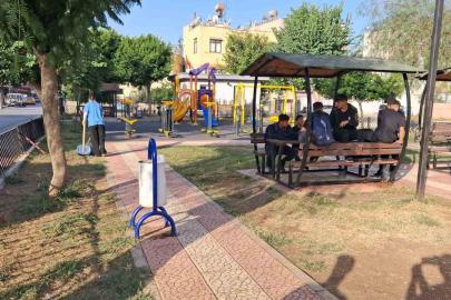 Akdeniz’de park ve yeşil alanlar yenileniyor