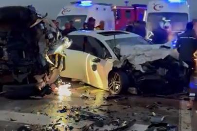Aksaray’da iki otomobil çarpıştı: 2 ağır yaralı