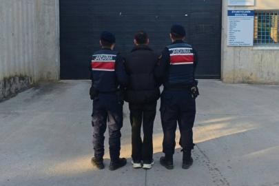 Bafra’da 11 yıl 3 ay hapis cezasıyla aranan şahıs yakalandı