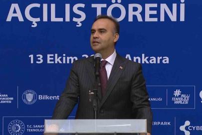 Bakan Kacır: "Şirketlerini kuracak girişimcilerimize 1 milyon 350 bin lira yatırım imkanı sunuyoruz"
