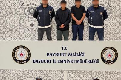 Bayburt’ta 2 düzensiz göçmen yakalandı