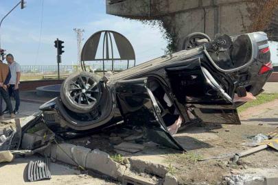 Bir saat önce 2,6 milyon liraya aldığı otomobile başka araç çarptı: 1 yaralı