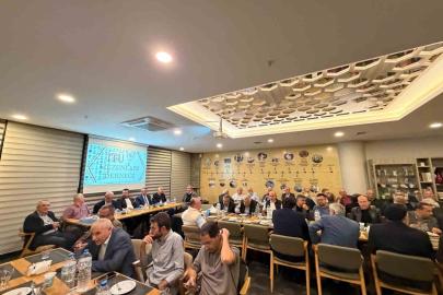 Bursa’da dünya ve Türkiye ekonomisi ele alındı