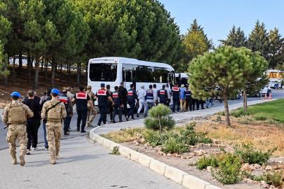 Çeşme Belediyesi operasyonunda 12 şüpheli adliyeye sevk edildi