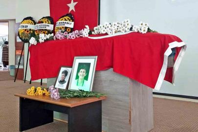 Çeşme eğitim camiasının acı kaybı: Okul müdürü Nemide Korkmaz son yolculuğuna uğurlandı