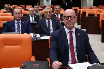 CHP’li Serkan Sarı: Vatandaş borç batağında, yandaşlar fon soygununda