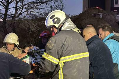 ÇOMÜ Yerleşkesi’nde toprak kayması: 2 işçi kurtarıldı