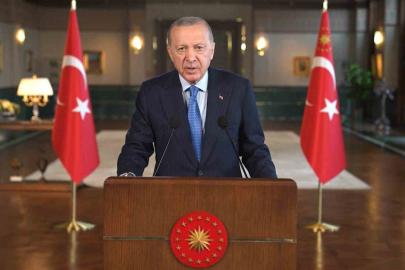 Cumhurbaşkanı Erdoğan: "Gurbeti, ikinci vatan eyleyen kardeşlerimiz için yüksek bir şuurla çalışan tüm sivil toplum kuruluşlarımıza şükranlarımı iletiyorum"