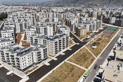 Depremin ardından çorak araziye dönen bölge depremzede vatandaşlara yuva oldu