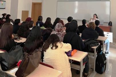 DPÜ’de genç kadınlara "Saygılı Yaşam ve Güvenli İlişkiler" eğitimi