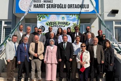 Düzce’de Yeşil Duvar Projesiyle 90 fidan toprakla buluştu