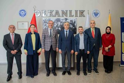 EBYÜ İlahiyat Fakültesi Dekanlığına Prof. Dr. Aktepe yeniden atandı