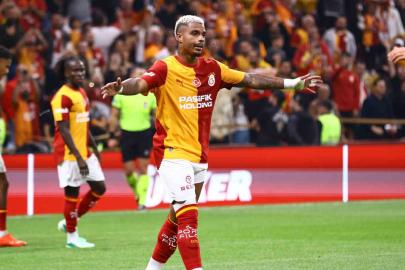 Galatasaray’da Mario Lemina golle döndü