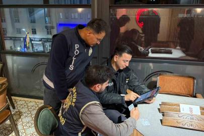 Hakkari’de asayiş uygulaması: Aranan 7 şahıs yakalandı