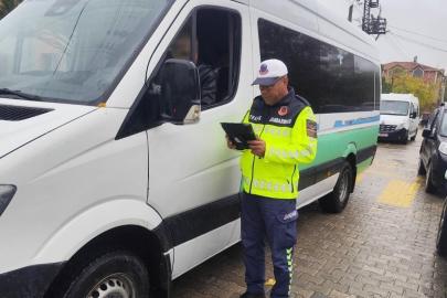 Hayrabolu’da jandarmadan okul servislerine sıkı denetim