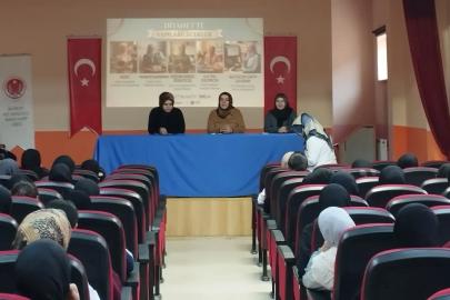 İmam Hatip Lisesinde öğrenci ve velilere yönelik programlar düzenlendi