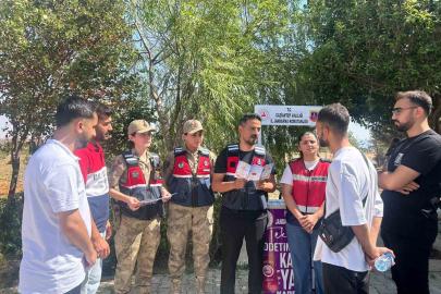 Jandarmadan 213 öğrenciye bilgilendirme faaliyeti