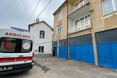 Karaman’da balkondan düşen 2 yaşındaki çocuk yaralandı