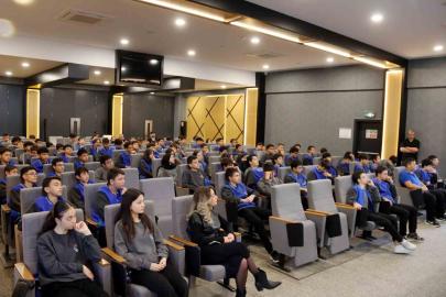 Kütahya OSB’de öğrencilere iş sağlığı ve güvenliği eğitimi verildi