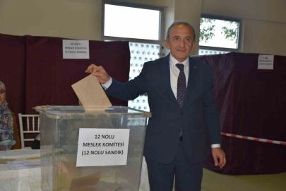 Manisa TSO seçimlerinde Başkan Mehmet Yılmaz güven tazeledi