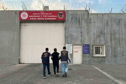 Manisa’da 78 yıl 11 ay hapis cezasıyla aranan şahıs yakalandı