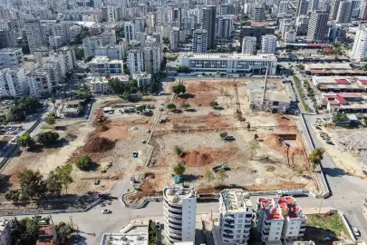 Mersin'de ‘Mezitli Kent Meydanı’ projesinde çalışmalar sürüyor