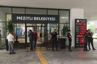 "Mezitli Belediye Başkanı Tuncer, Yeni Parti ve medya kuruluşuna silahlı saldırı düzenlettirdi" iddiası