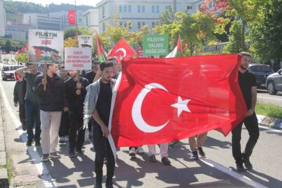 ODÜ’de, Filistin ve Doğu Türkistan’daki zulme karşı yürüyüş yapıldı