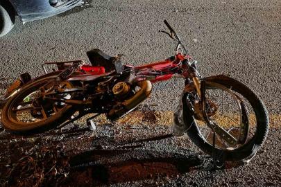 Otomobil ile motosiklet kafa kafaya çarpıştı: 1 ölü