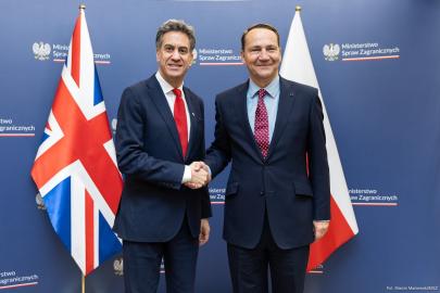 Polonya Dışişleri Bakanı Sikorski: "Ukrayna devam eden siyasi, askeri, mali ve insani desteğe güvenebilir"