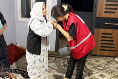Silopi’de yürekleri ısıtan dayanışma: Kızılay ihtiyaç sahibi iki kardeşin yüzünü güldürdü