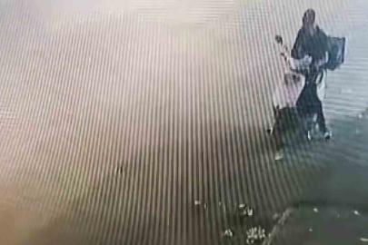 Teslimata giden kuryenin motorunu çaldı: "Hoşuma gitti" savunması yaptı