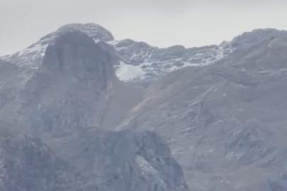 Tunceli’de mevsimin ilk karı yüksek kesimlere yağdı