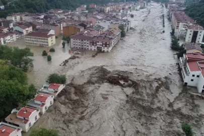 Uzmandan sel sonrası temizlik uyarısı: Önce güvenliği sağlayın
