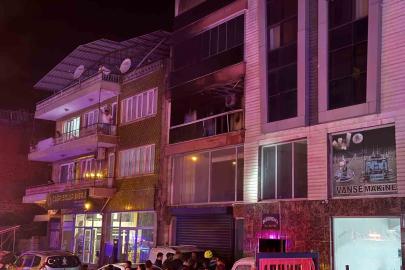 Yangına uykularında yakalandılar: 5 kişi dumandan etkilendi