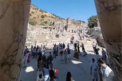 Yerli turist 3 ayda 155 milyar TL harcadı! Seyahat sayısı geriledi