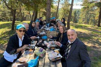 Yılların yorgunluğunu Karagöl’ün eşsiz doğasında attılar