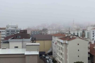 Yozgat’ta yoğun sis etkili oldu: Görüş mesafesi 30 metreye düştü