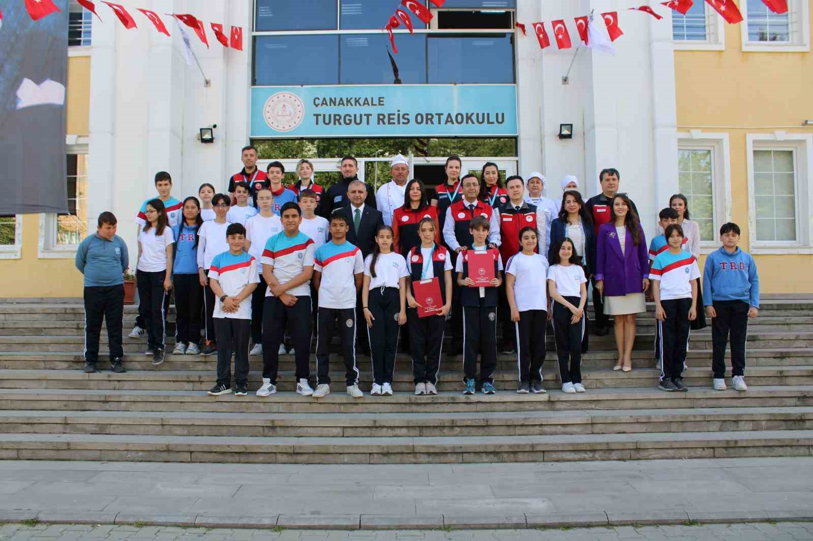 Çanakkale’de ’genç gıda denetçileri’ okullarda kantinleri denetledi