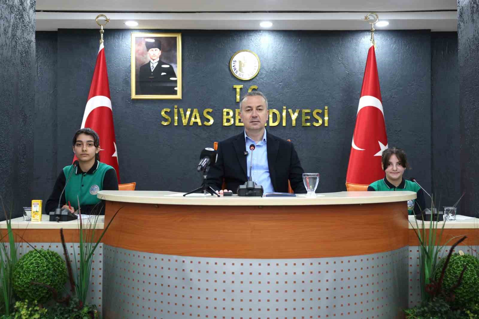 Belediye meclis üyeleri çocuklar oldu
