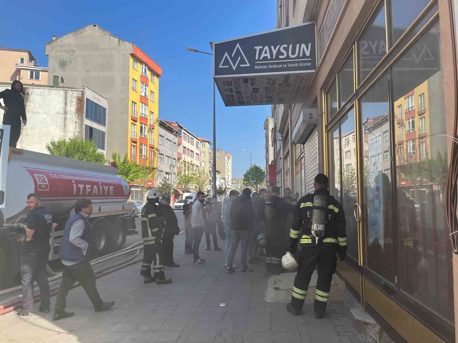 Çorlu’da işyeri yangını