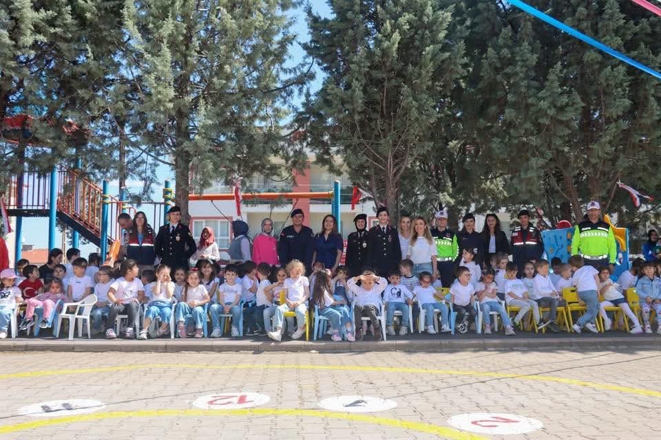 Beypazarı’nda jandarmadan 23 Nisan etkinliği