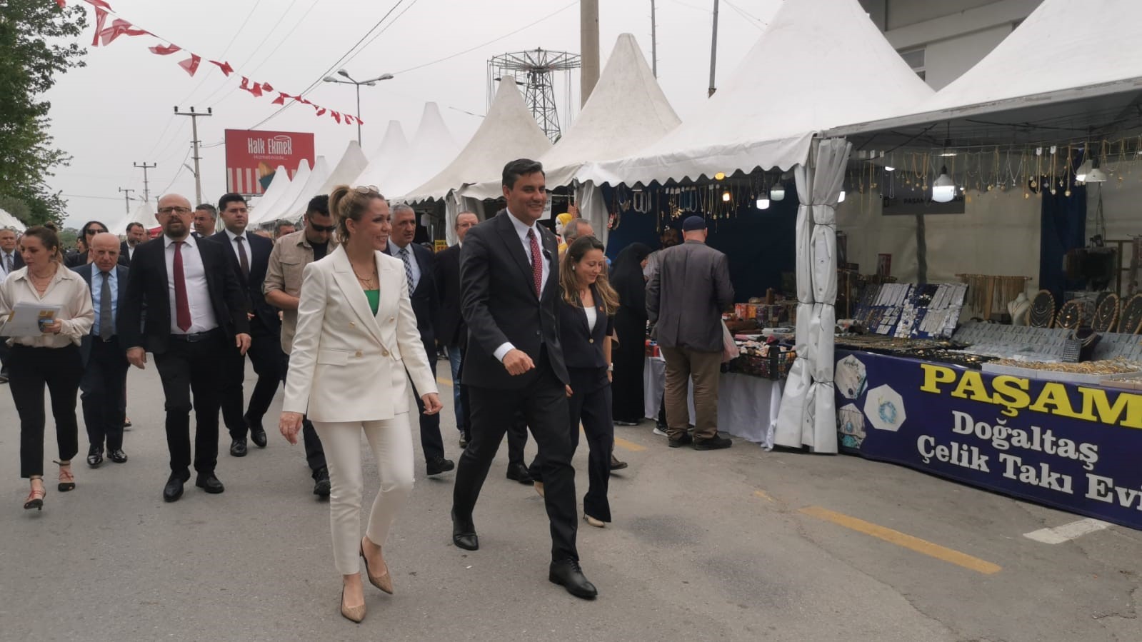 Manisa Mesir Ticaret Fuarı açıldı