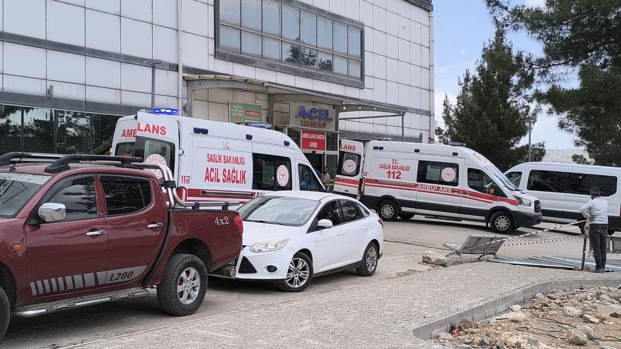 Gercüş’te çapa makinesine kendini kaptıran çocuk ağır yaralandı