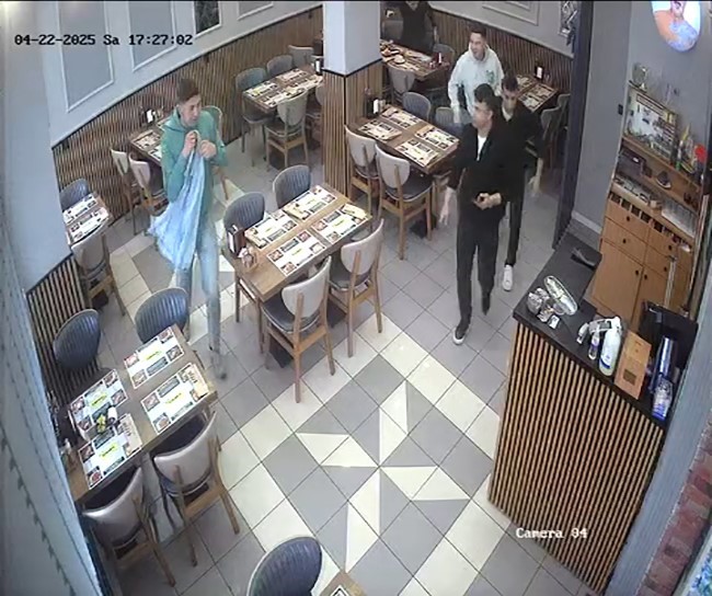 Arnavutköy’de depreme restoranda yakalananlar panikle dışarı çıktı: O anlar kamerada