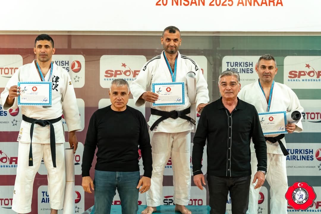 Kayserili veteranlar Ankara’dan madalya ile döndü
