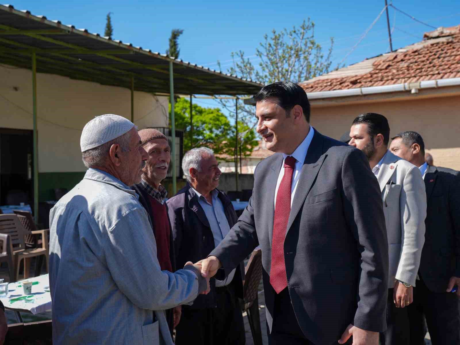 Yılmaz, bir günde 4 mahalle ziyaret etti