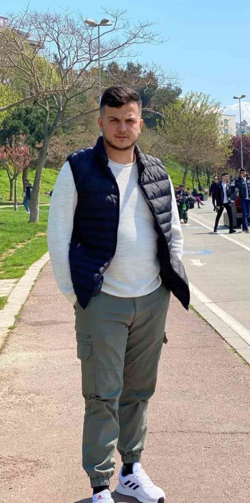 Kazara ateşlendiği öne sürülen tabancayla başından vurularak hayatını kaybetti