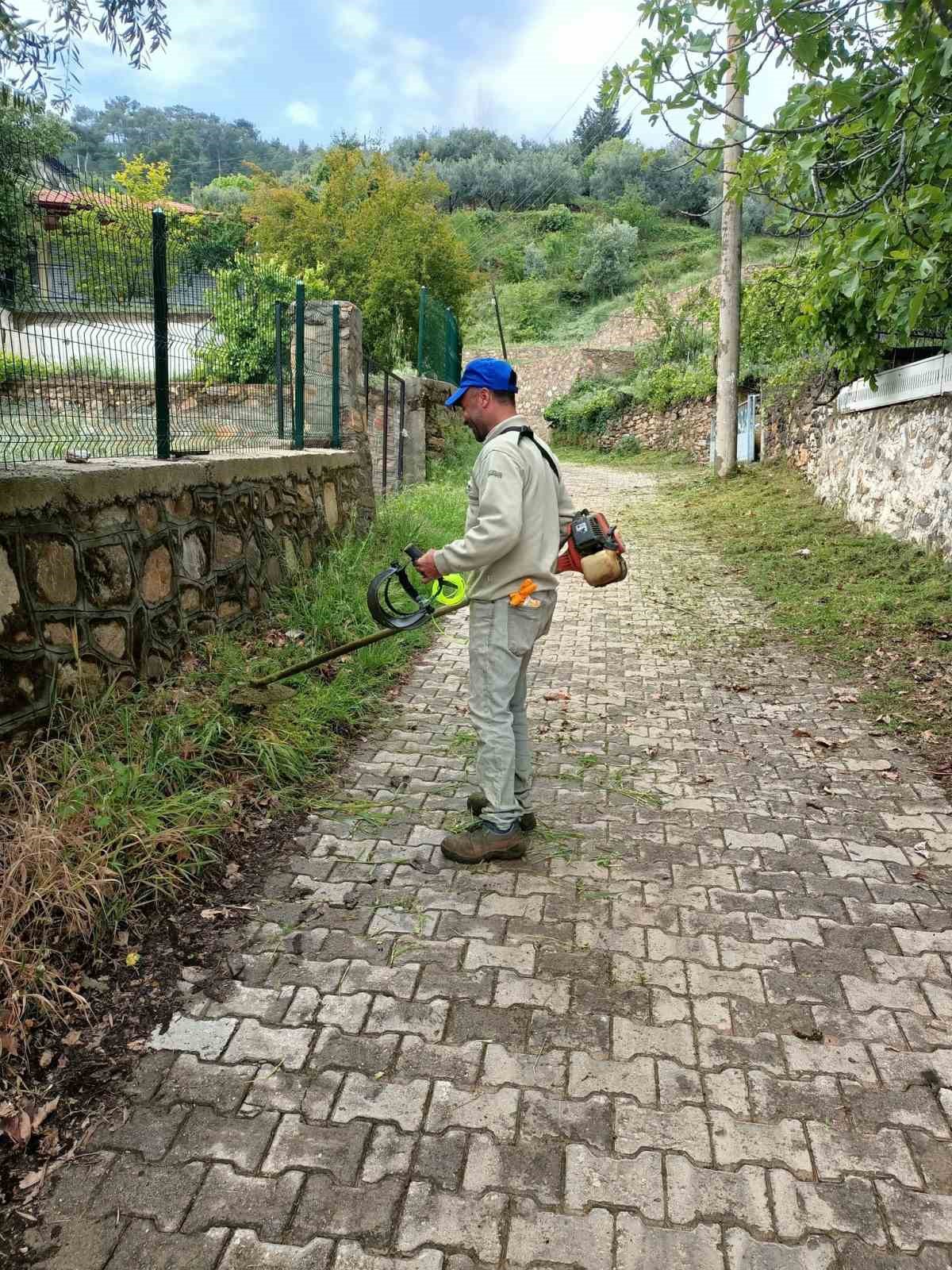 Karacasu Belediyesi’nden Kahvederesi Yaylası’nda temizlik mesaisi